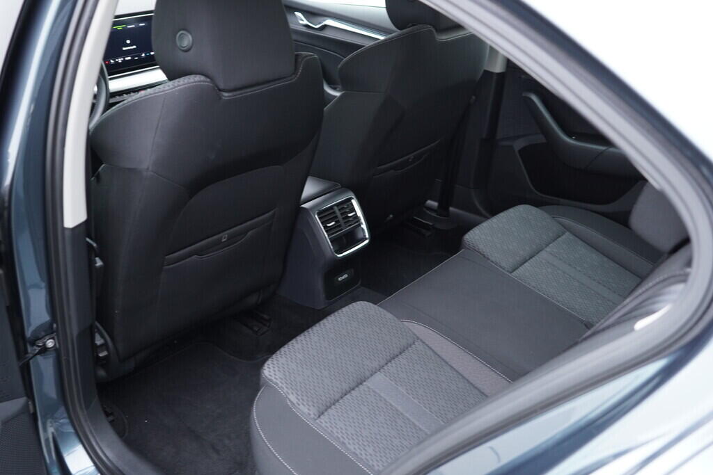 OV190V09375_36.webp_OCTAVIA Style 1.5 TSI 110 kW manuál