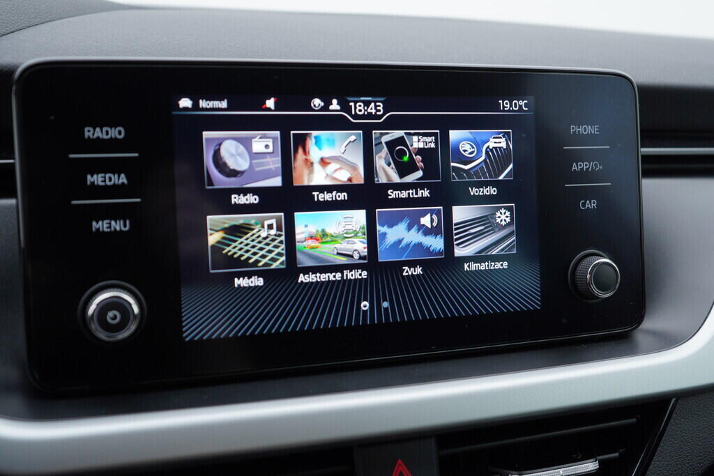 OV190V09377_27.webp_SCALA Style Plus 1.5 TSI 110 kW automat, DPH