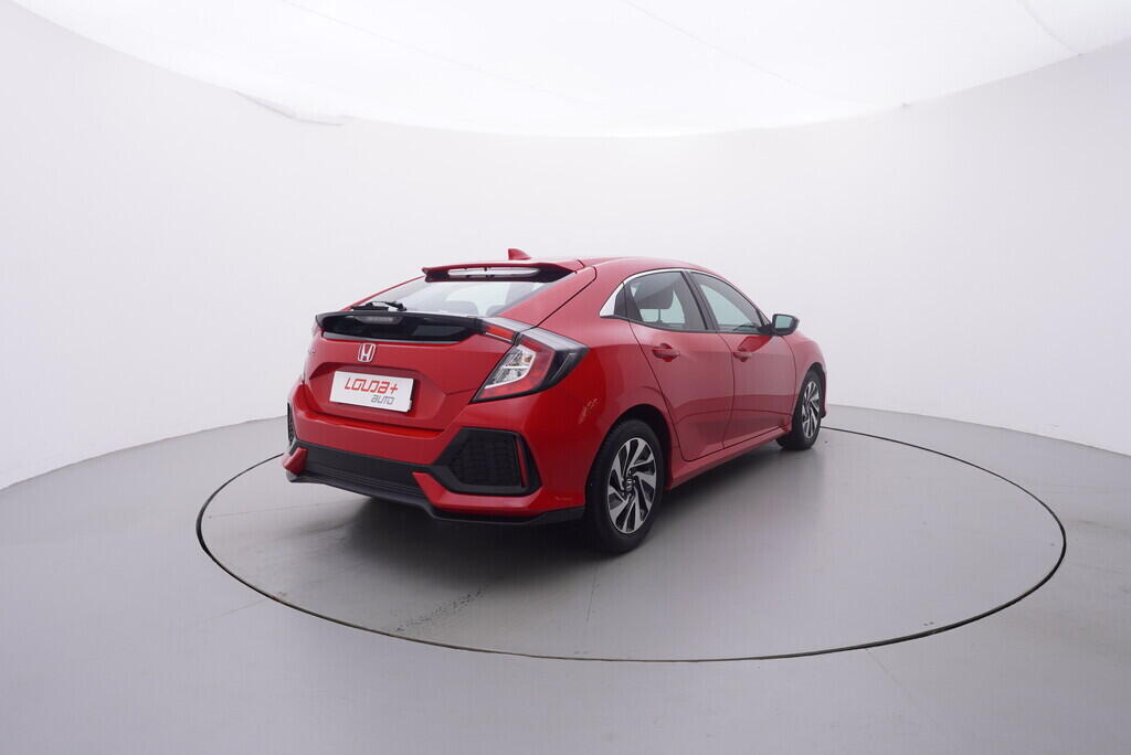 OV190V09378_14.webp_CIVIC Comfort 1.0 VTEC Turbo 95 kW manuál