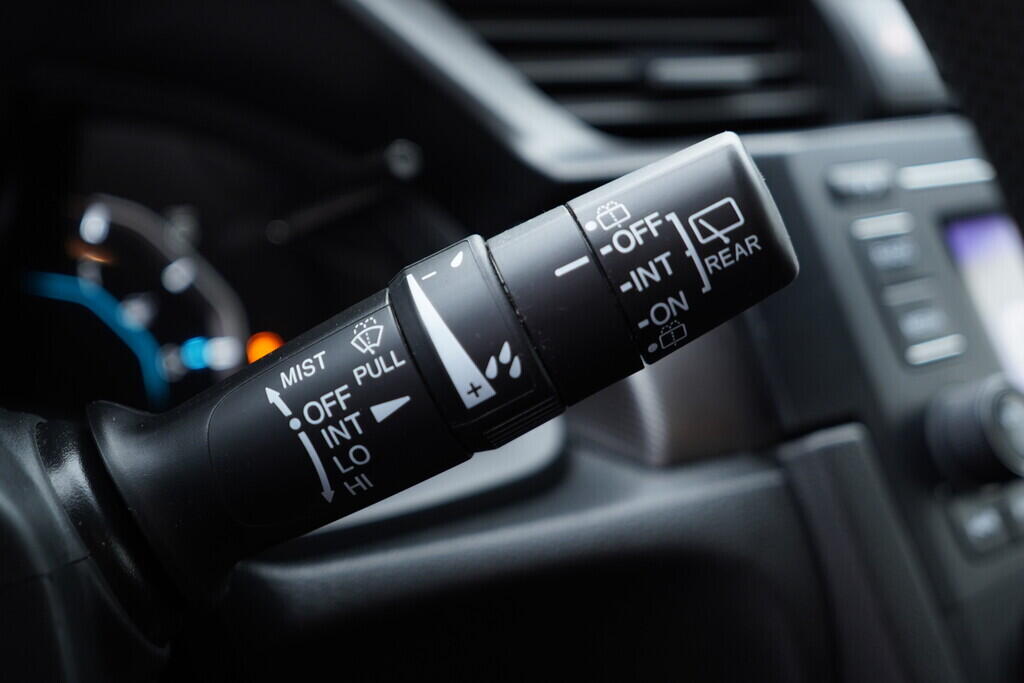 OV190V09378_24.webp_CIVIC Comfort 1.0 VTEC Turbo 95 kW manuál