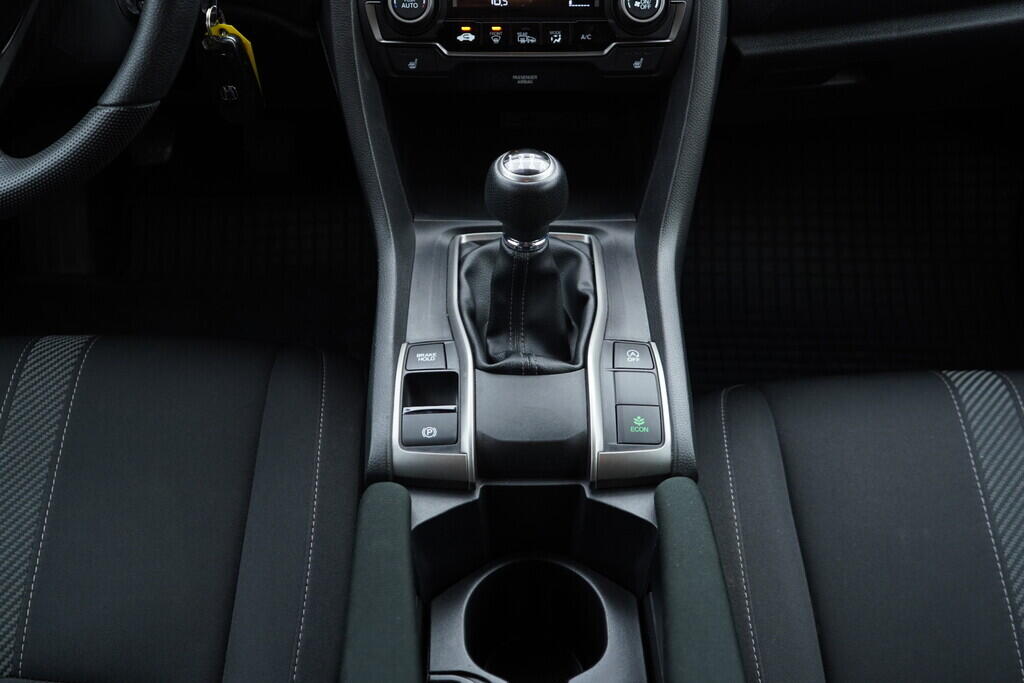 OV190V09378_30.webp_CIVIC Comfort 1.0 VTEC Turbo 95 kW manuál