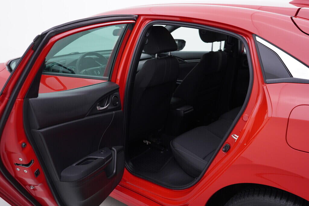 OV190V09378_32.webp_CIVIC Comfort 1.0 VTEC Turbo 95 kW manuál