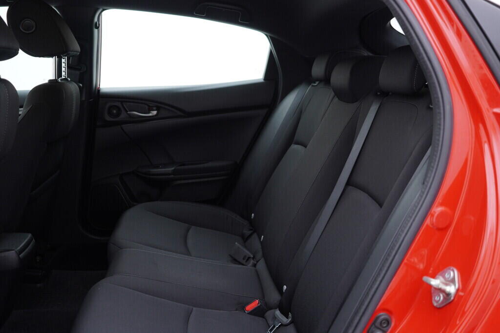 OV190V09378_33.webp_CIVIC Comfort 1.0 VTEC Turbo 95 kW manuál