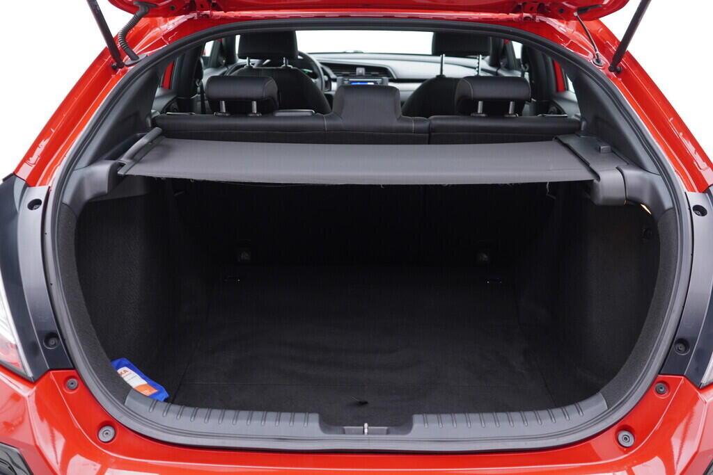 OV190V09378_34.webp_CIVIC Comfort 1.0 VTEC Turbo 95 kW manuál