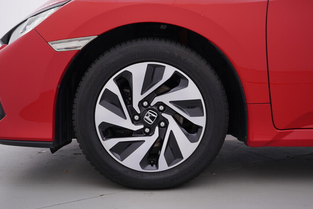 OV190V09378_35.webp_CIVIC Comfort 1.0 VTEC Turbo 95 kW manuál