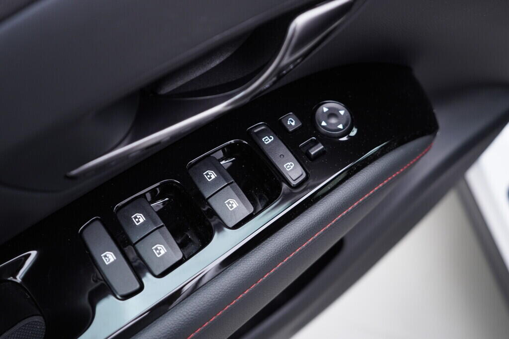 OV190V09381_20.webp_TUCSON N-Line 1.6 T-GDi 132 kW automat, DPH