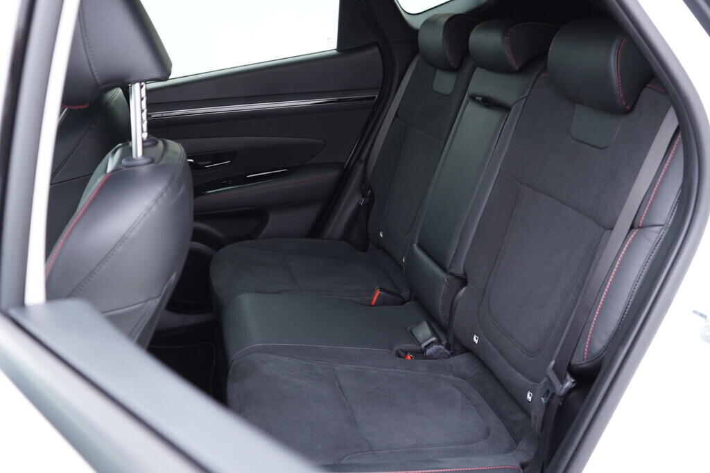 OV190V09381_44.webp_TUCSON N-Line 1.6 T-GDi 132 kW automat, DPH