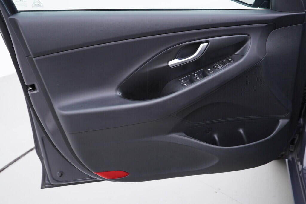 OV190V09382_19.webp_I30 Comfort 1.0  74 kW manuál, DPH