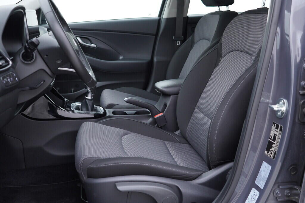 OV190V09382_22.webp_I30 Comfort 1.0  74 kW manuál, DPH