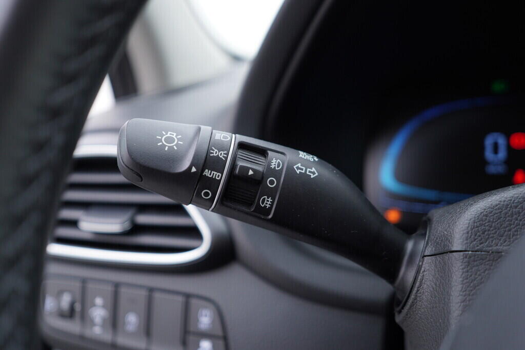 OV190V09382_23.webp_I30 Comfort 1.0  74 kW manuál, DPH