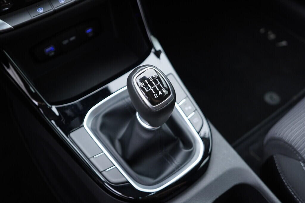 OV190V09382_34.webp_I30 Comfort 1.0  74 kW manuál, DPH