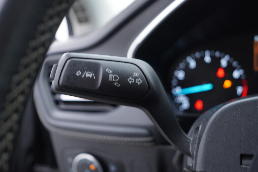 OV190V09384_24.webp_FOCUS Vignale 1.0  92 kW manuál