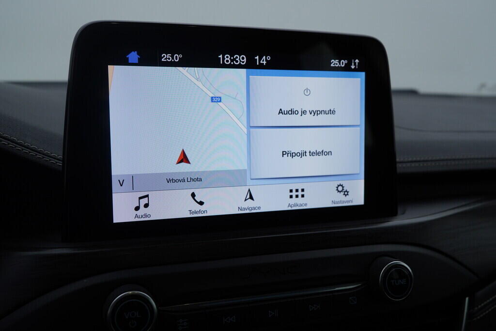 OV190V09384_28.webp_FOCUS Vignale 1.0  92 kW manuál