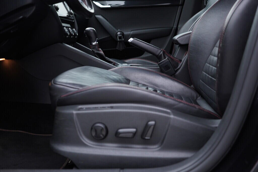 OV190V09388_21.webp_OCTAVIA RS 2.0 TSI 162 kW automat, DPH