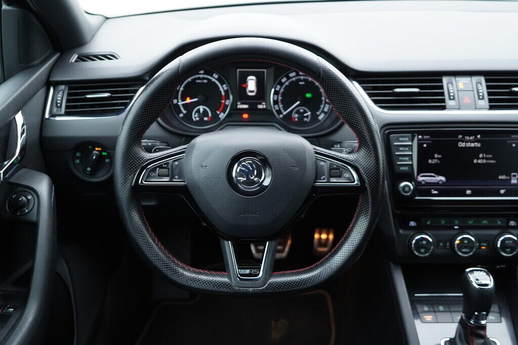 OV190V09388_28.webp_OCTAVIA RS 2.0 TSI 162 kW automat, DPH