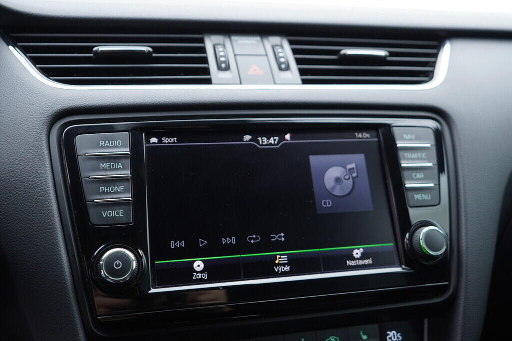 OV190V09388_31.webp_OCTAVIA RS 2.0 TSI 162 kW automat, DPH