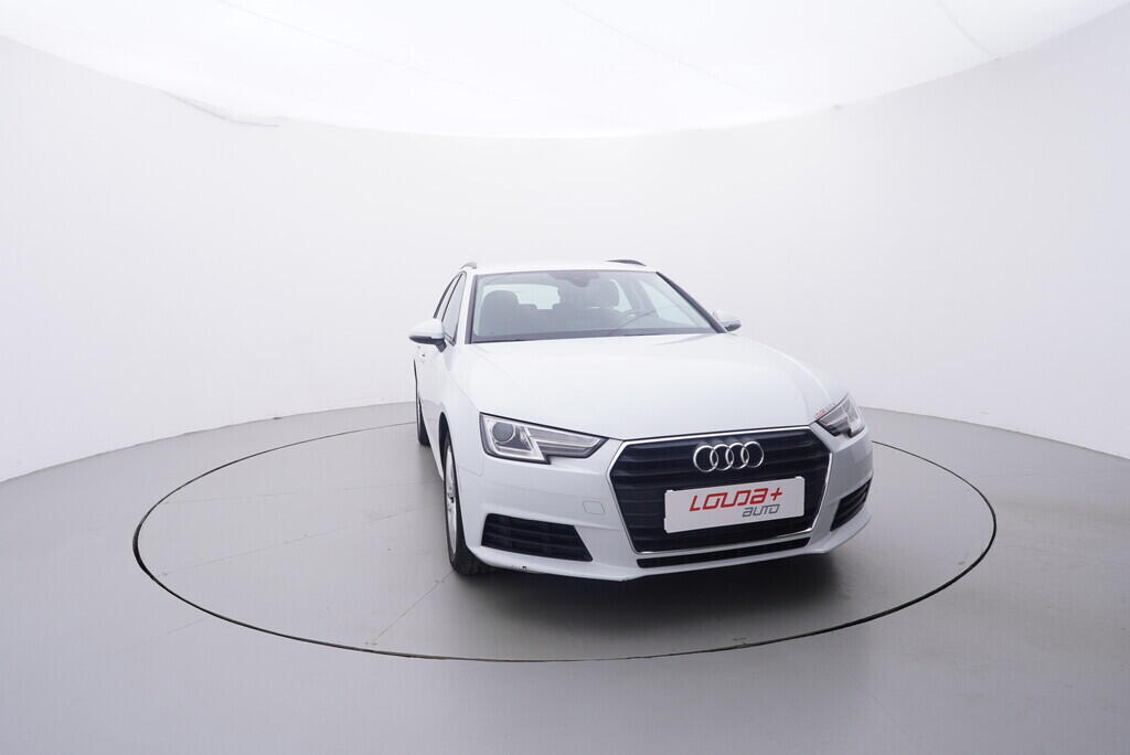 OV190V09389_17.webp_A4 AVANT Ultra 2.0 TDI 110 kW automat