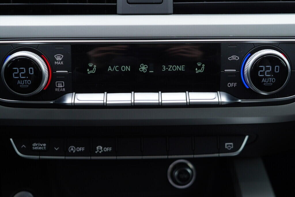 OV190V09389_31.webp_A4 AVANT Ultra 2.0 TDI 110 kW automat