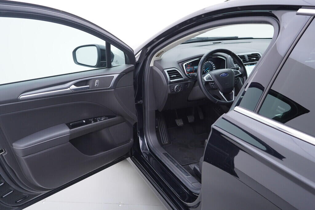 OV190V09390_18.webp_MONDEO Titanium 2.0  110 kW manuál