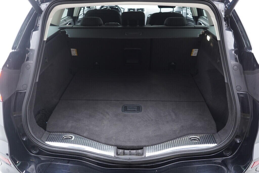 OV190V09390_40.webp_MONDEO Titanium 2.0  110 kW manuál