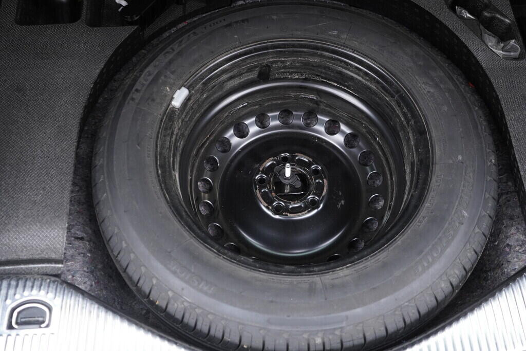 OV190V09390_41.webp_MONDEO Titanium 2.0  110 kW manuál