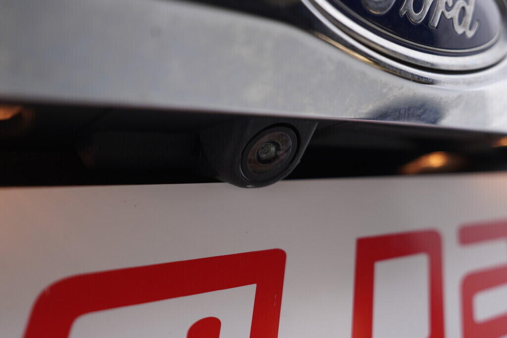 OV190V09390_43.webp_MONDEO Titanium 2.0  110 kW manuál