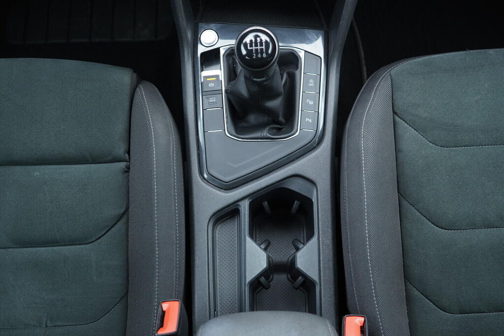 OV190V09391_34.webp_TIGUAN Comfortline 1.5 TSI 110 kW manuál