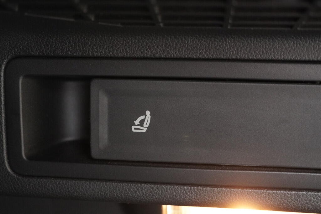 OV190V09391_41.webp_TIGUAN Comfortline 1.5 TSI 110 kW manuál