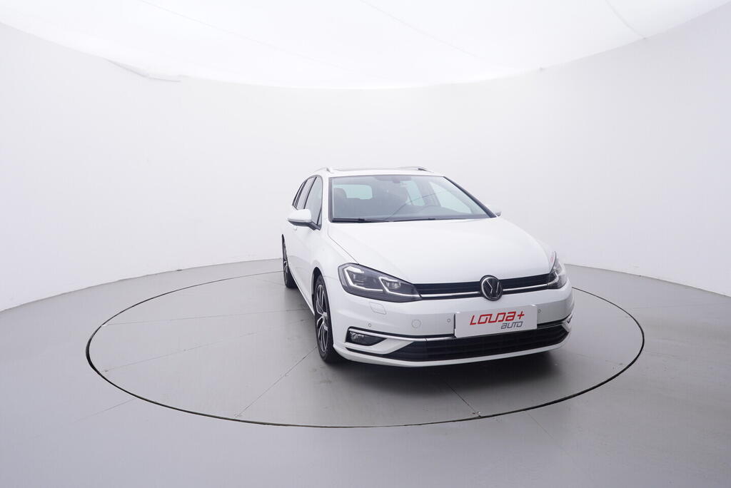 OV190V09393_17.webp_GOLF VARIANT Highline 1.5 TSI 110 kW automat