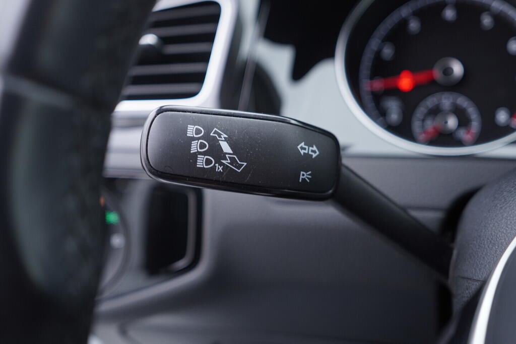 OV190V09393_23.webp_GOLF VARIANT Highline 1.5 TSI 110 kW automat