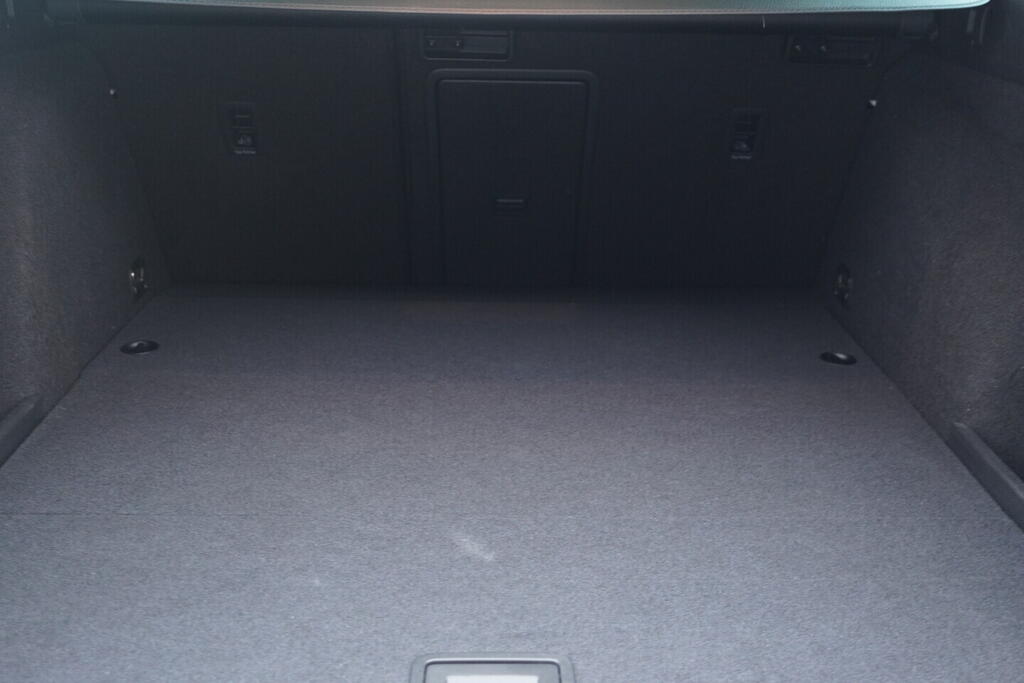 OV190V09393_36.webp_GOLF VARIANT Highline 1.5 TSI 110 kW automat