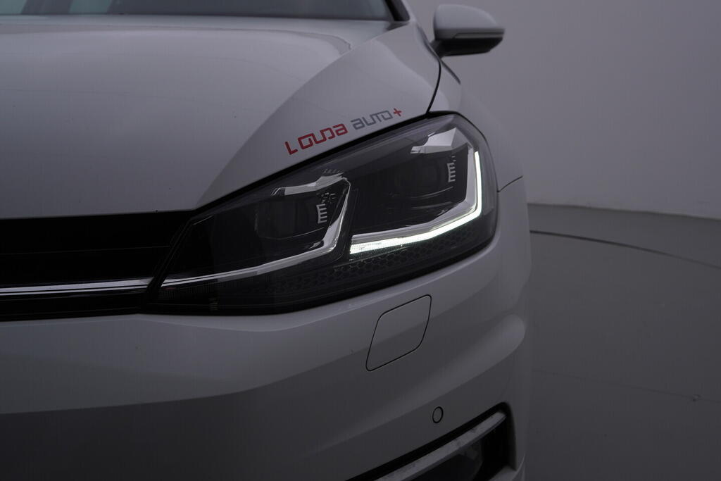 OV190V09393_41.webp_GOLF VARIANT Highline 1.5 TSI 110 kW automat