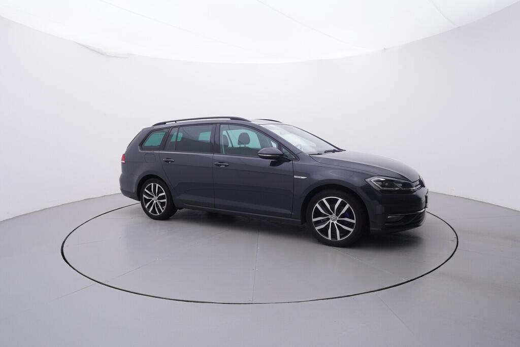 OV190V09394_16.webp_GOLF VARIANT Comfortline 1.5 TSI 96 kW manuál