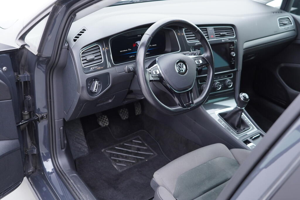 OV190V09394_18.webp_GOLF VARIANT Comfortline 1.5 TSI 96 kW manuál