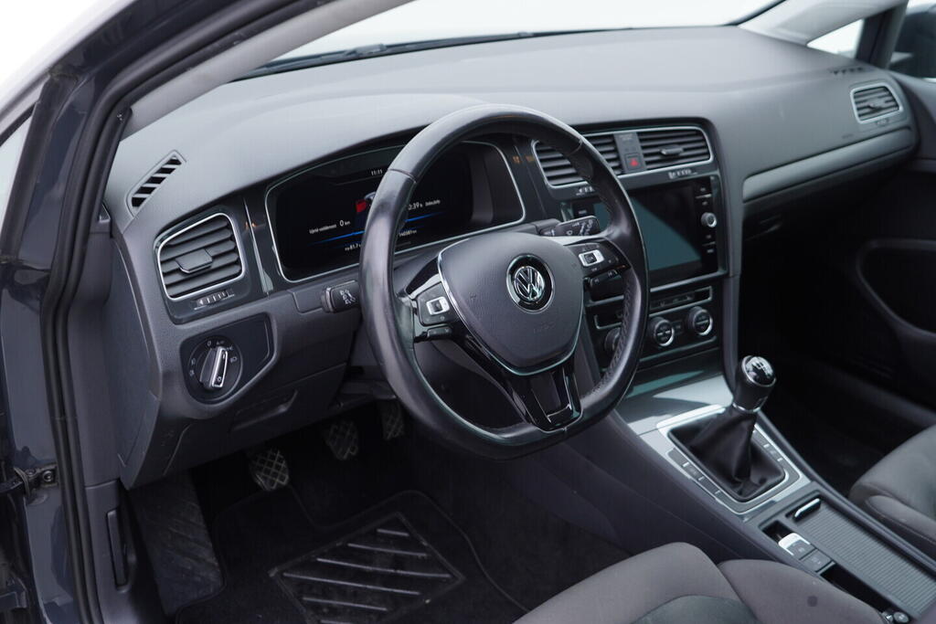 OV190V09394_21.webp_GOLF VARIANT Comfortline 1.5 TSI 96 kW manuál