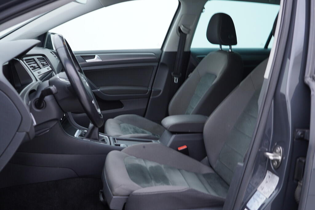 OV190V09394_22.webp_GOLF VARIANT Comfortline 1.5 TSI 96 kW manuál