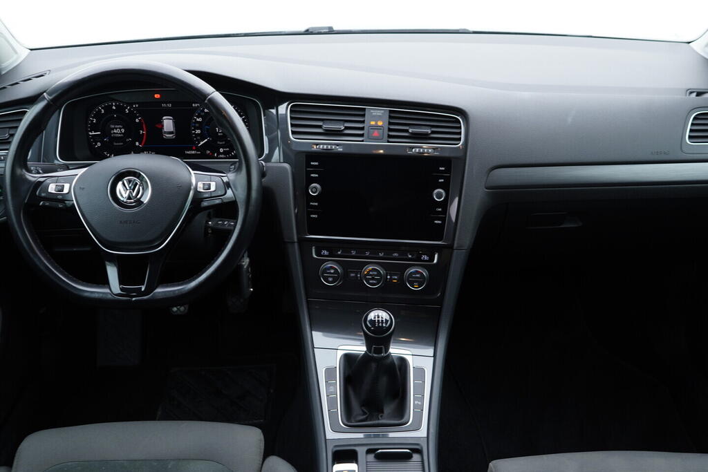 OV190V09394_25.webp_GOLF VARIANT Comfortline 1.5 TSI 96 kW manuál