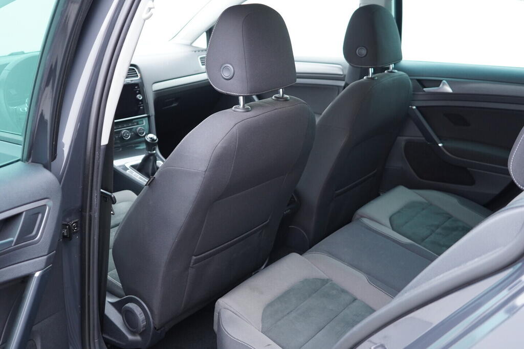 OV190V09394_33.webp_GOLF VARIANT Comfortline 1.5 TSI 96 kW manuál