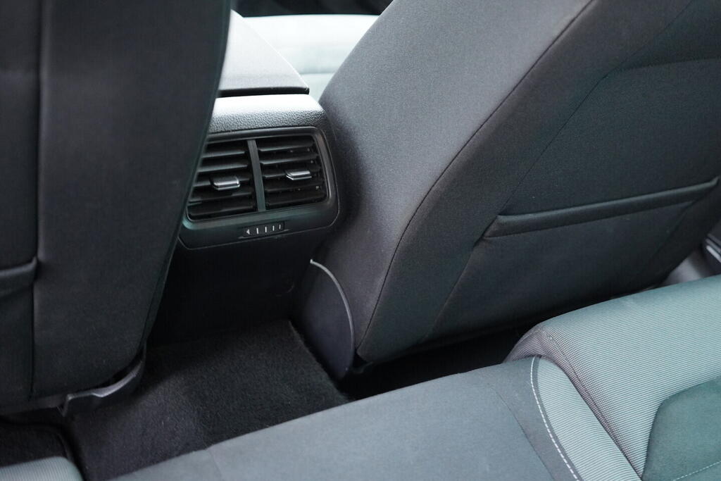 OV190V09394_34.webp_GOLF VARIANT Comfortline 1.5 TSI 96 kW manuál