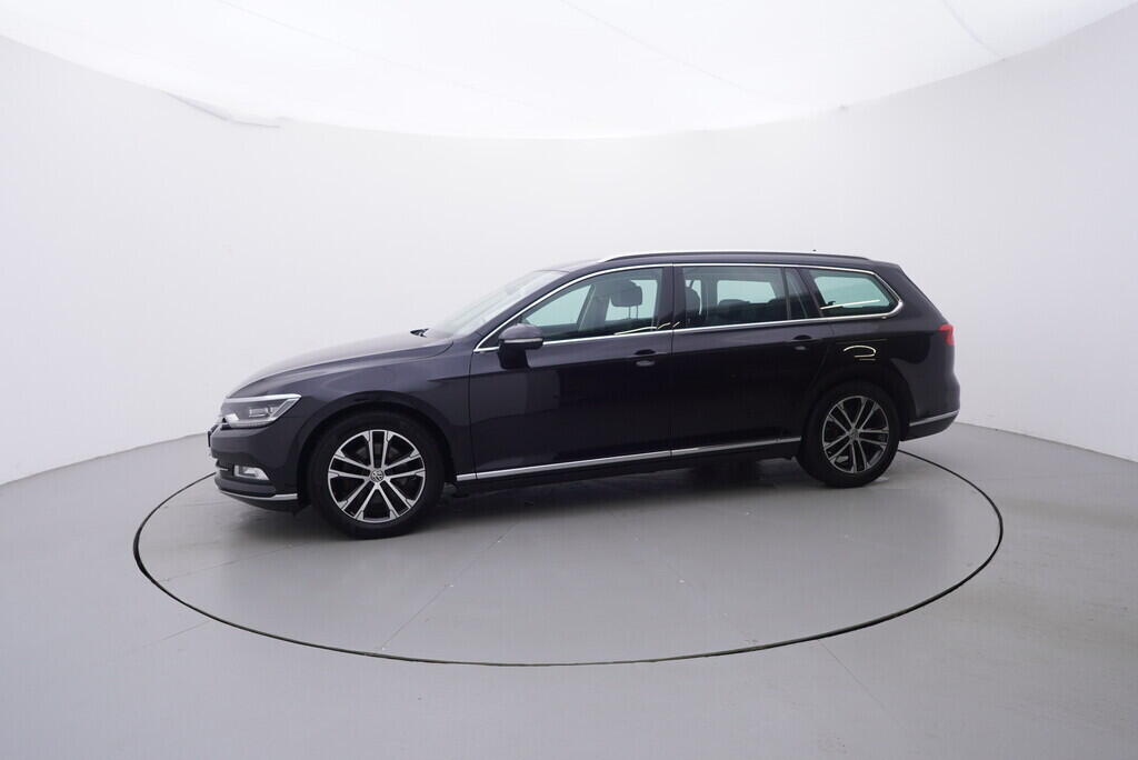 OV190V09395_11.webp_PASSAT VARIANT Highline 2.0 TSI 162 kW automat
