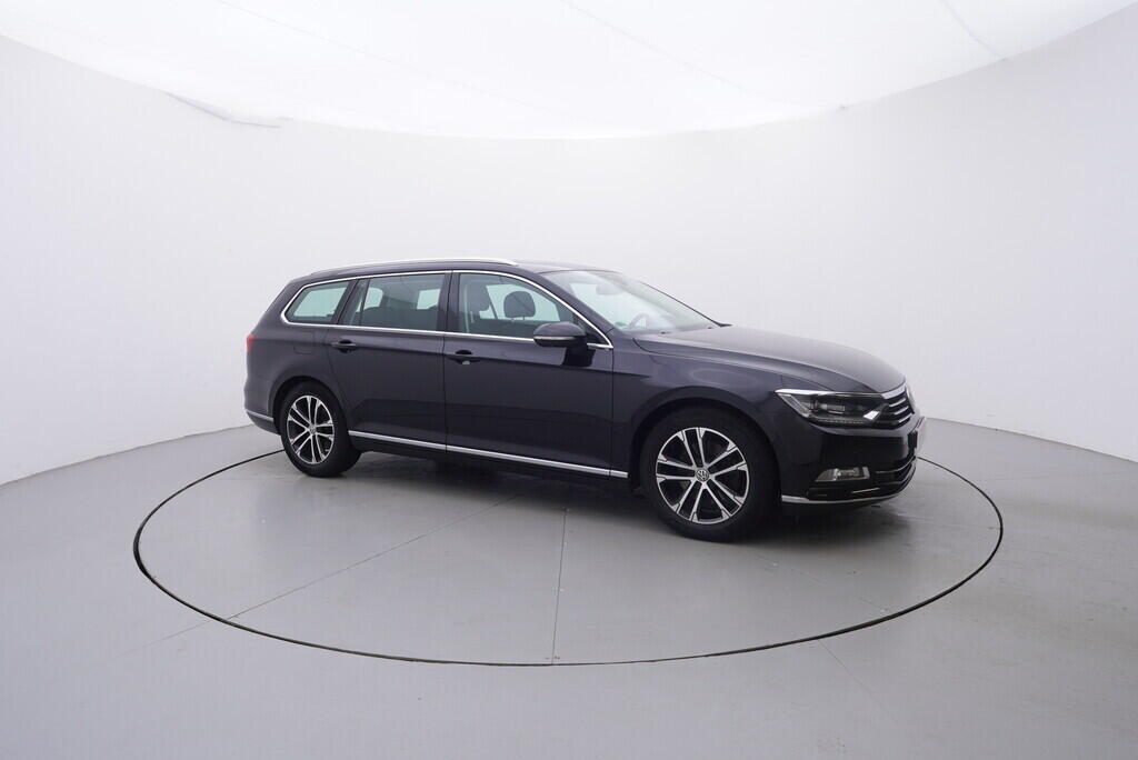 OV190V09395_16.webp_PASSAT VARIANT Highline 2.0 TSI 162 kW automat