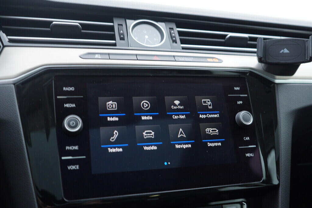 OV190V09395_28.webp_PASSAT VARIANT Highline 2.0 TSI 162 kW automat