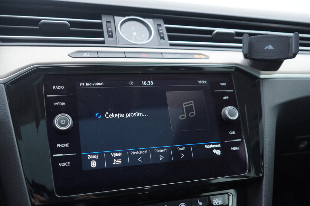 OV190V09395_30.webp_PASSAT VARIANT Highline 2.0 TSI 162 kW automat