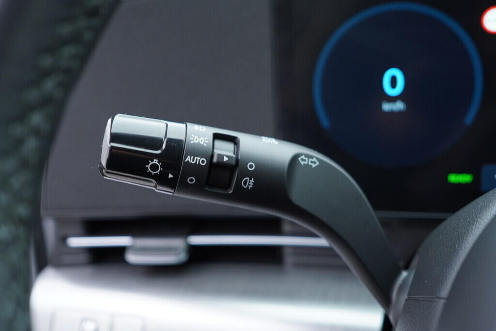 OV190V09396_23.webp_KONA    150 kW manuál, DPH