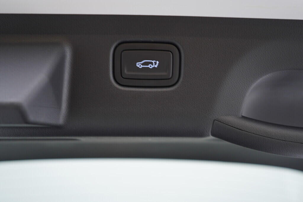 OV190V09396_36.webp_KONA    150 kW manuál, DPH