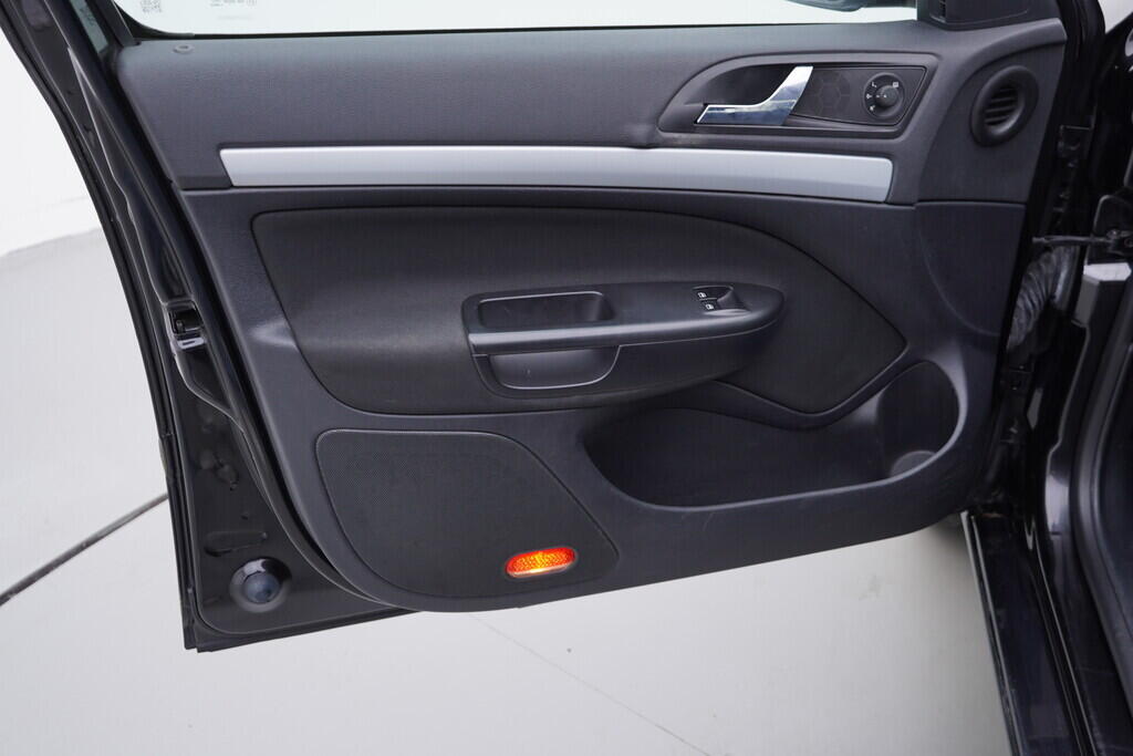 OV190V09397_19.webp_OCTAVIA Ambiente 1.9 TDI 77 kW manuál