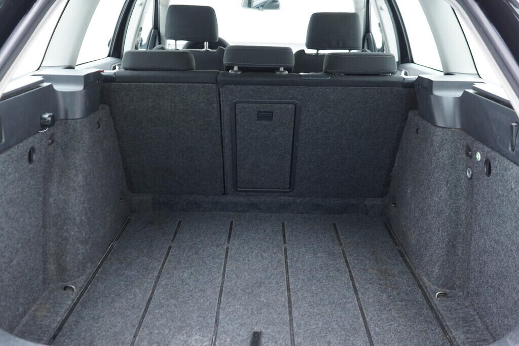 OV190V09397_33.webp_OCTAVIA Ambiente 1.9 TDI 77 kW manuál