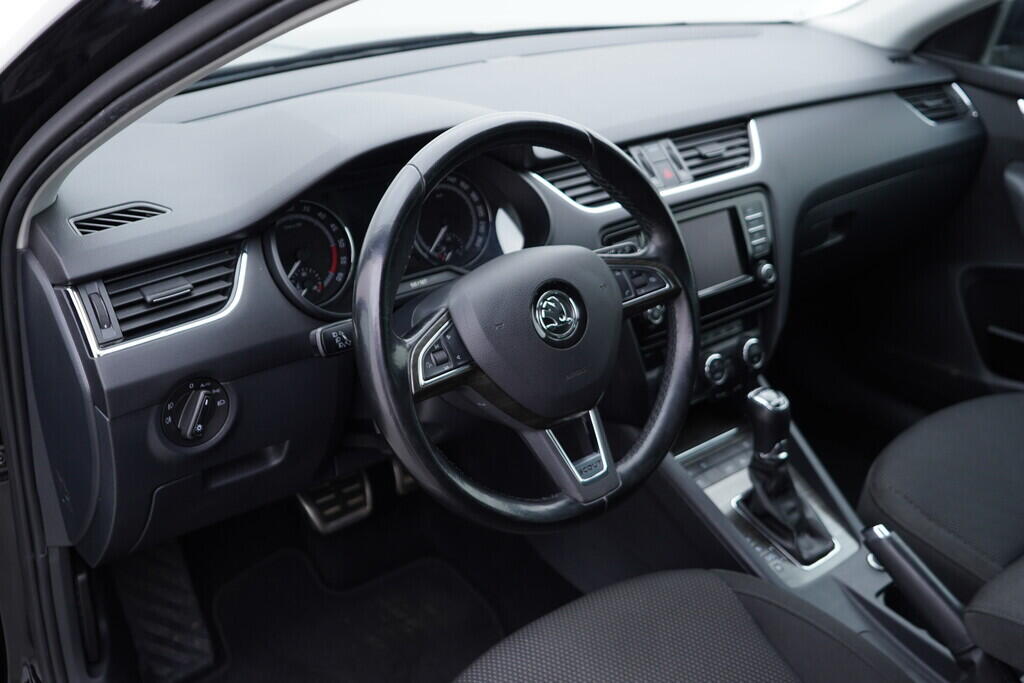 OV190V09398_22.webp_OCTAVIA Scout 2.0 TDI 135 kW automat