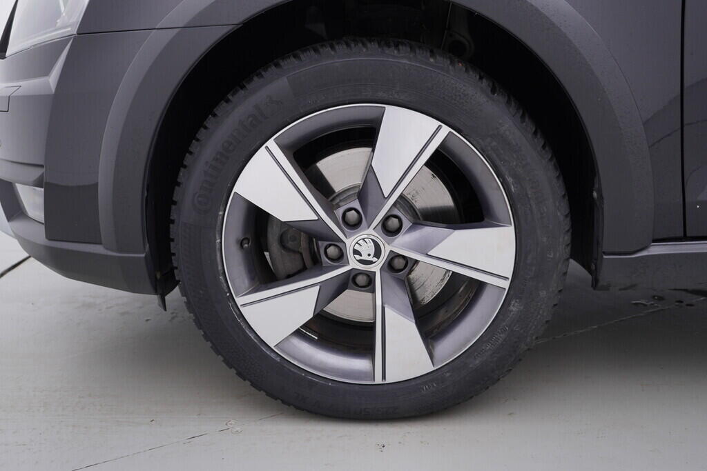 OV190V09398_44.webp_OCTAVIA Scout 2.0 TDI 135 kW automat