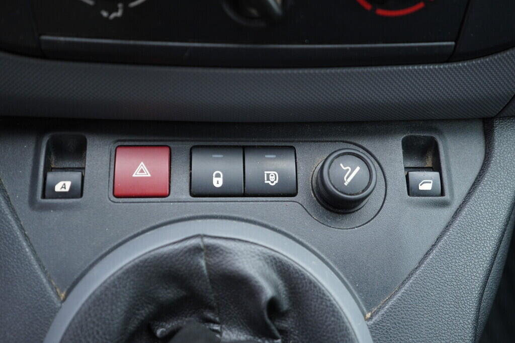 OV190V09400_30.webp_BERLINGO  1.6 TDI 66 kW manuál, DPH